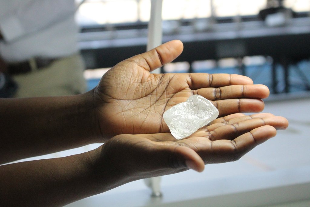 winnipegfreepress.com - Sello Motseta And Farai Mutsaka, The Associated Press - This African nation built its development on diamonds. Now it's crashing down
