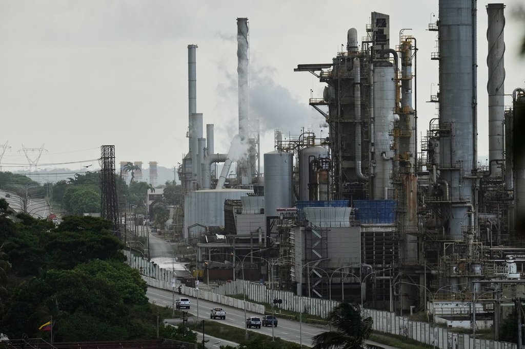 winnipegfreepress.com - Josh Funk, The Associated Press - Trump's plan to seize and revitalize Venezuela's oil industry faces major hurdles