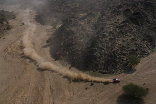 Driver Seth Quintero and co-driver Andrew Short compete during the first stage of the Dakar Rally in Yanbu, Saudi Arabia, Sunday, Jan. 4, 2026. (AP Photo/Thibault Camus)