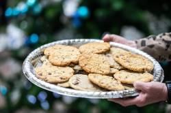MIKAELA MACKENZIE / FREE PRESS
                                Patricia Conroy’s family voted these browned butter chocolate chip cookies as their favourites of four different recipes.