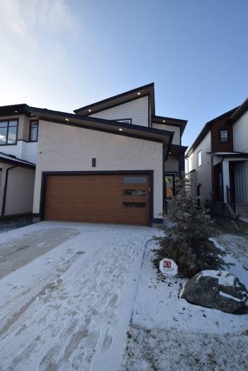 The upgraded version of the Yvonne II design delivers a combination of style and versatility.