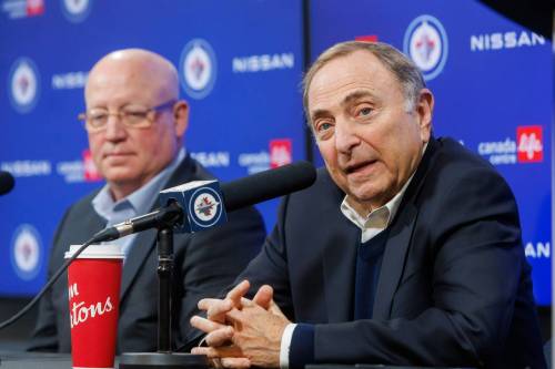 MIKE DEAL / FREE PRESS
                                NHL commissioner Gary Bettman (right) and deputy commissioner Bill Daly spoke to the media Wednesday at Canada Life Centre.
