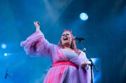 ALEX LUPUL / WINNIPEG FREE PRESS Begonia performs at Shaw Park at the Unite 150 concert on August, 28, 2021.