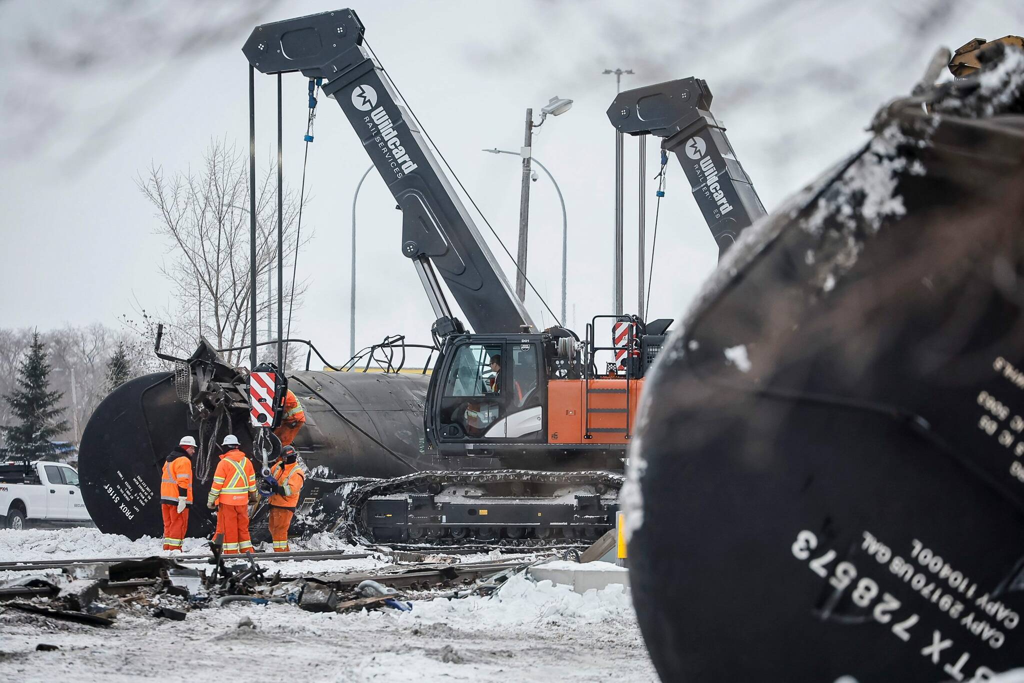 Crews respond to train derailment