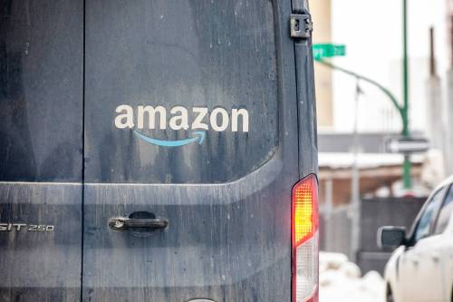 MIKAELA MACKENZIE / FREE PRESS
                                An Amazon van in Winnipeg.