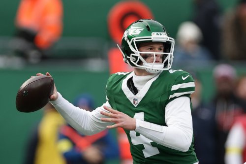 New York Jets quarterback Brady Cook passes against the New England Patriots during the first half of an NFL football game, Sunday, Dec. 28, 2025, in East Rutherford, N.J. (AP Photo/Adam Hunger)