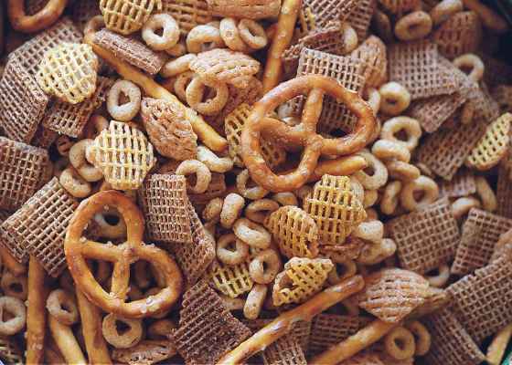 A festive treat for the ages… nuts and bolts. (Wayne Glowacki / Free Press files)