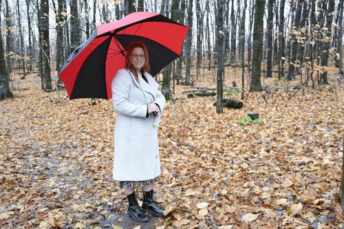 Sandra Demontigny stands in a park on a rainy day in Levis, Que., Friday, Nov. 1, 2024. THE CANADIAN PRESS/Jacques Boissinot