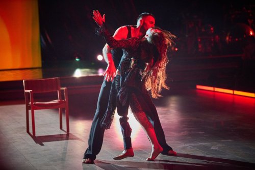 Volunteer soldier Rusya Danylkina, 21, who lost her leg in Russia-Ukraine war, and choreographer Pavlo Semakin perform during the shooting of the Christmas TV show ''Dancing with the Stars'' in Kyiv, Ukraine, Thursday, Dec. 18, 2025. (AP Photo/Efrem Lukatsky)