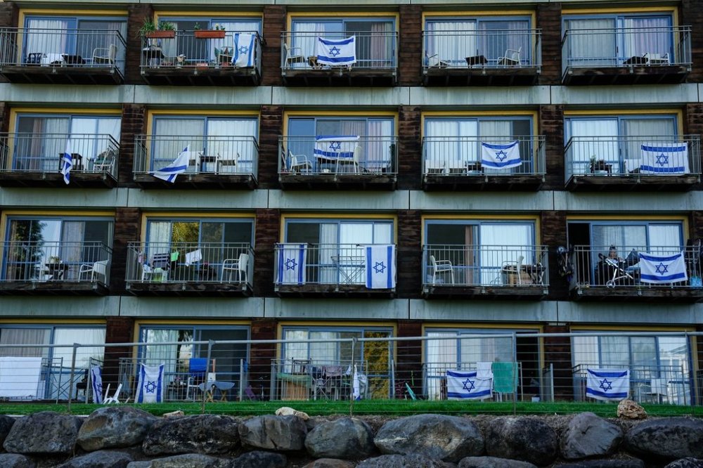 Israeli police detain local officials suspected of pocketing aid sent after Oct 7 attack