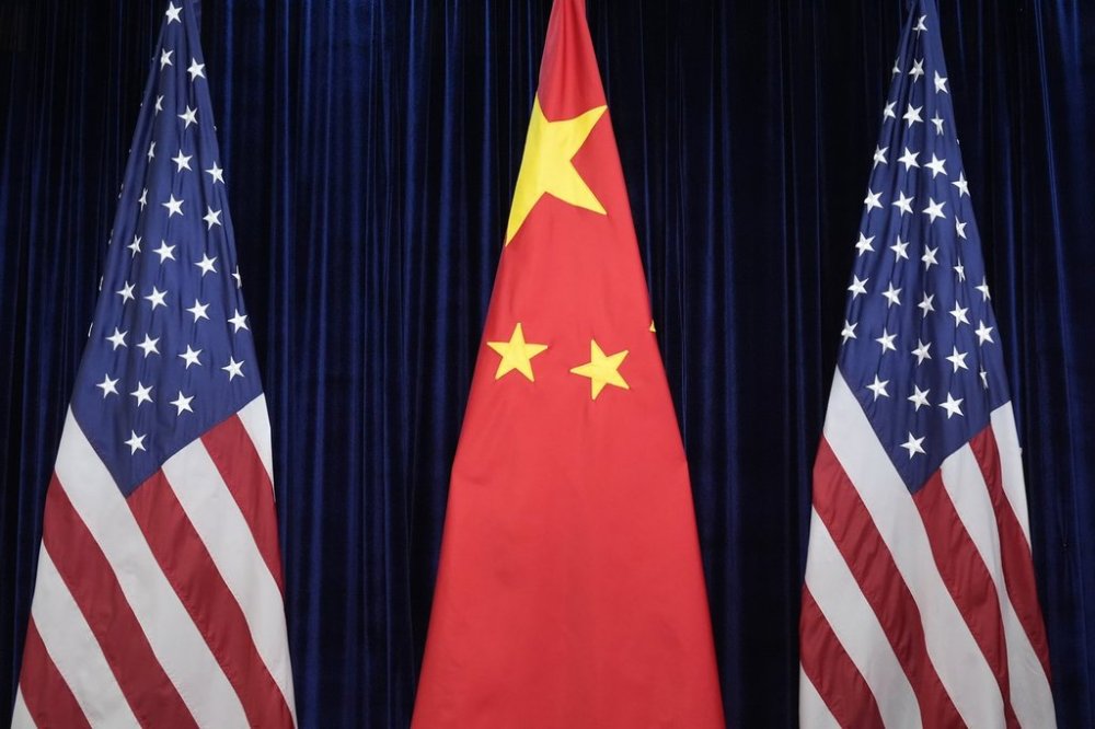 China's Record Trade Surplus: Global Impact Despite US Tariffs | Quick Digest
