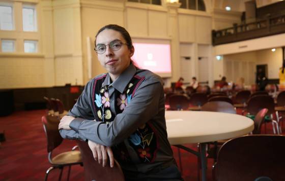 Aandeg Muldrew is the co-ordinator for the Anishinaabemowin Language Program at the U of W. (Ruth Bonneville / Free Press)