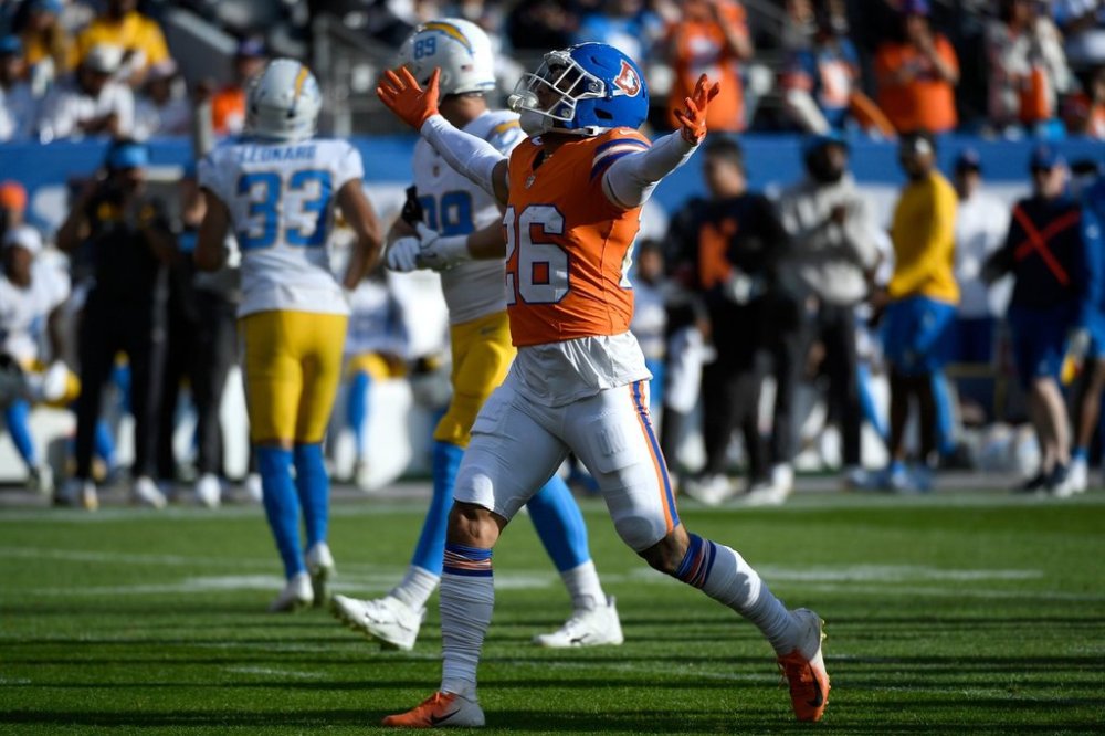 Devin Key Football From undrafted to All-Pro: Devon Key’s journey and big impact on top ...