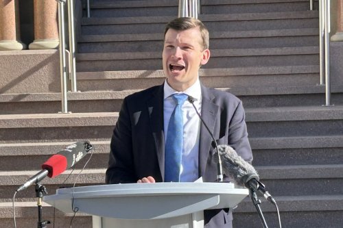 Calgary’s new mayor-elect Jeromy Farkas speaks to reporters outside city hall on Tuesday, Oct. 21, 2025. THE CANADIAN PRESS/Bill Graveland