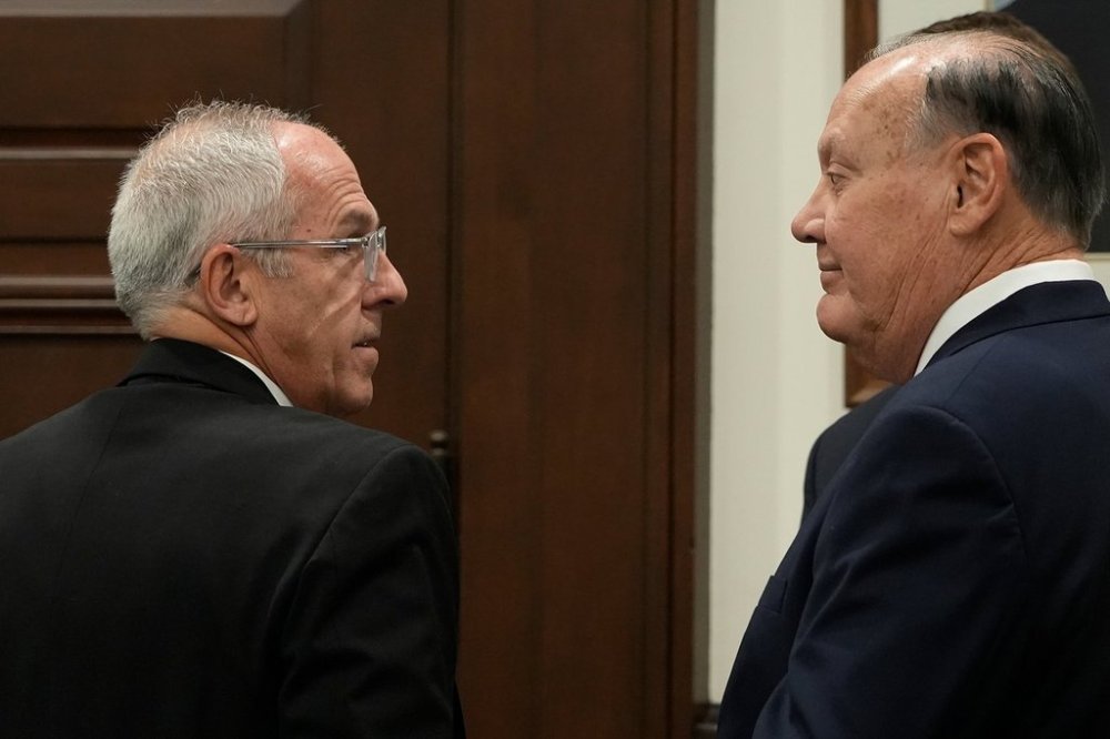 Trial of ex-FirstEnergy executives charged in $60M Ohio bribery scheme ...