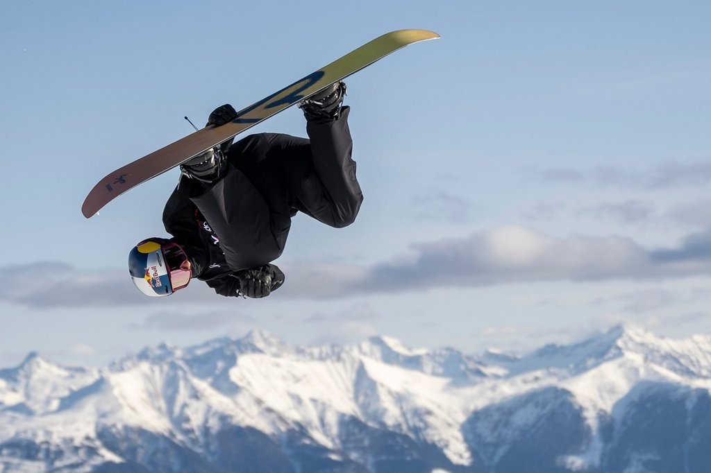 Born riding backward: how ‘switch’ became snowboarding’s real separator ...