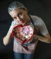RUTH BONNEVILLE / FREE PRESS
                                Diana Liashchenko learned marshmallow floristry from her mother over FaceTime.