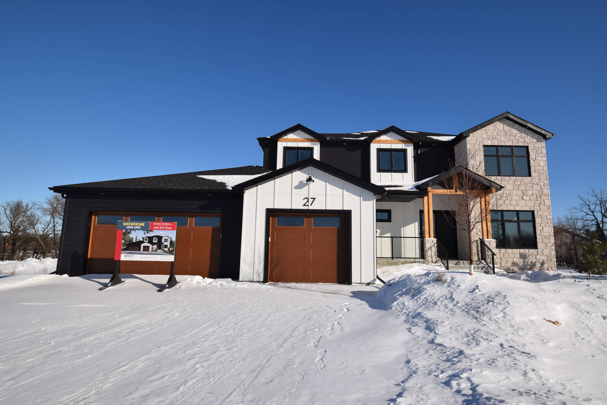 Countrified showpiece wows with deft blend of modern and rustic in River Oaks North