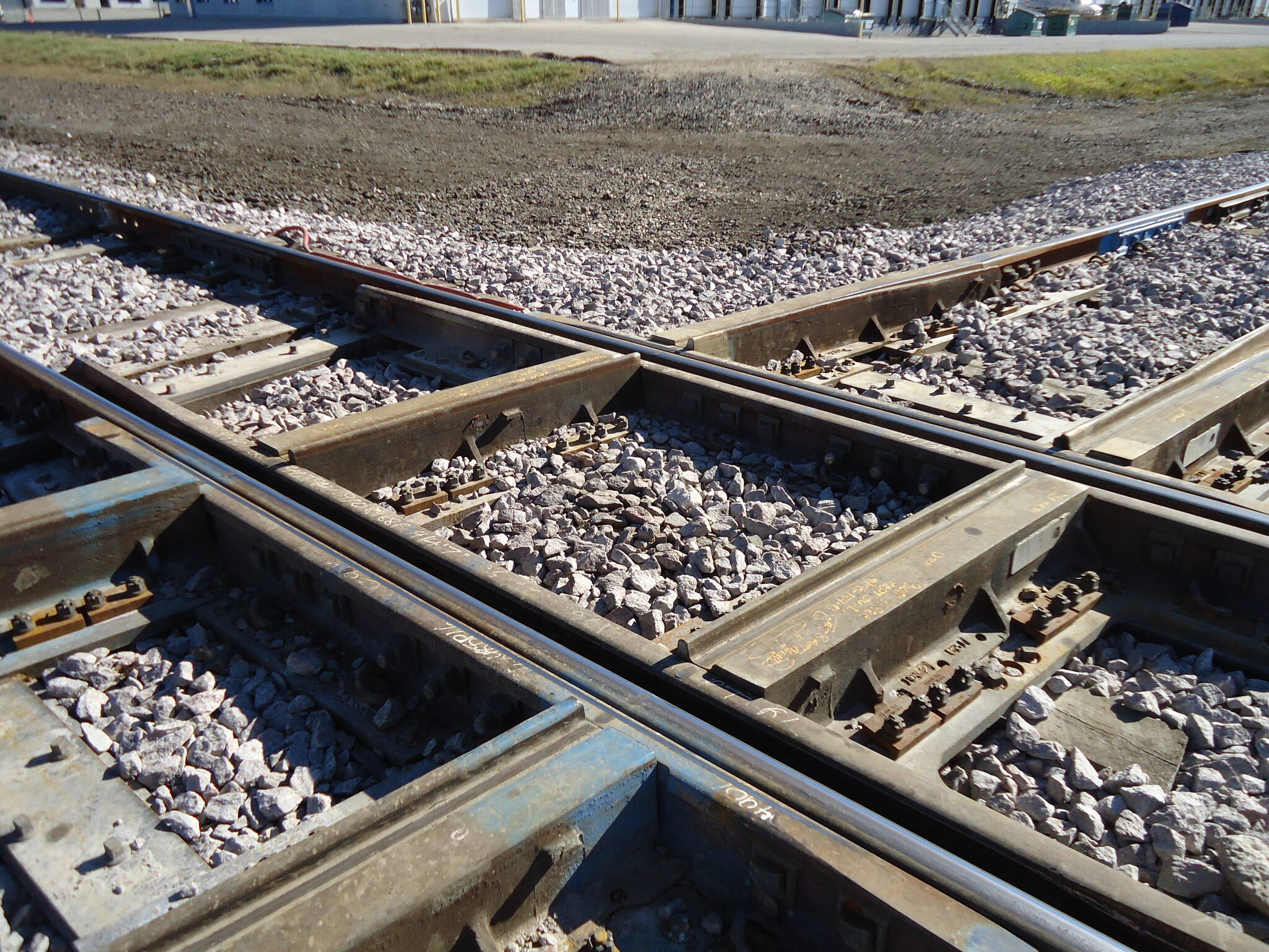 Convincing railways to cut down on urban noise