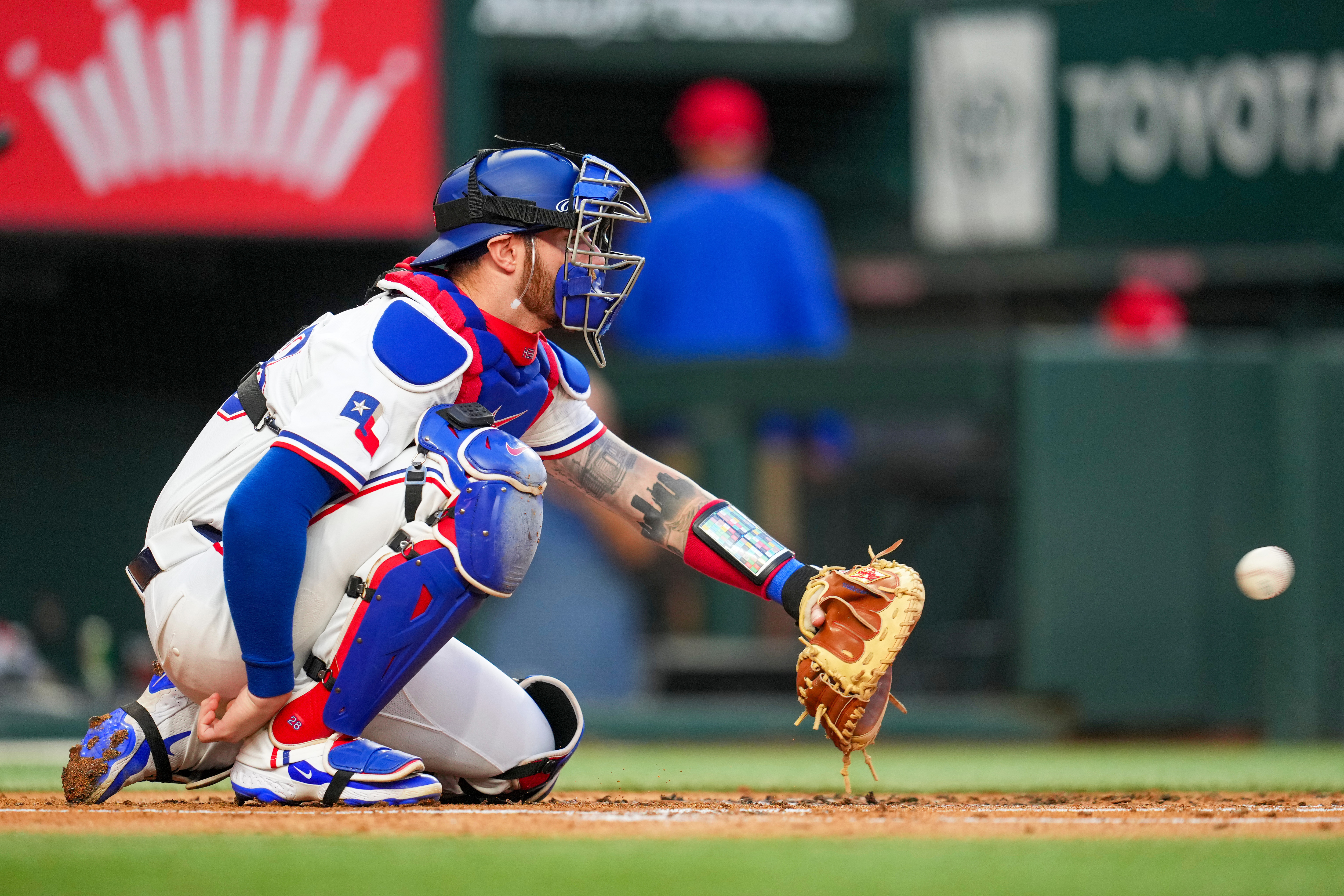 Braves add catching depth, sign former Rangers All-Star Jonah Heim