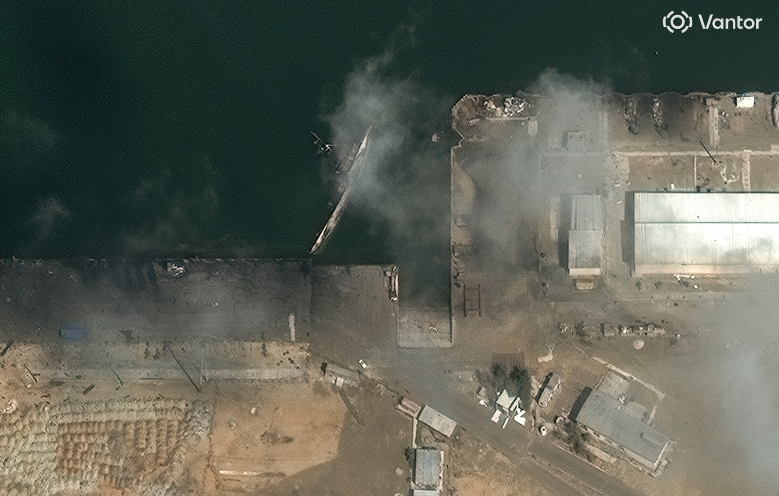 Explosions Reported Near Iranian Coastal Town of Sirik