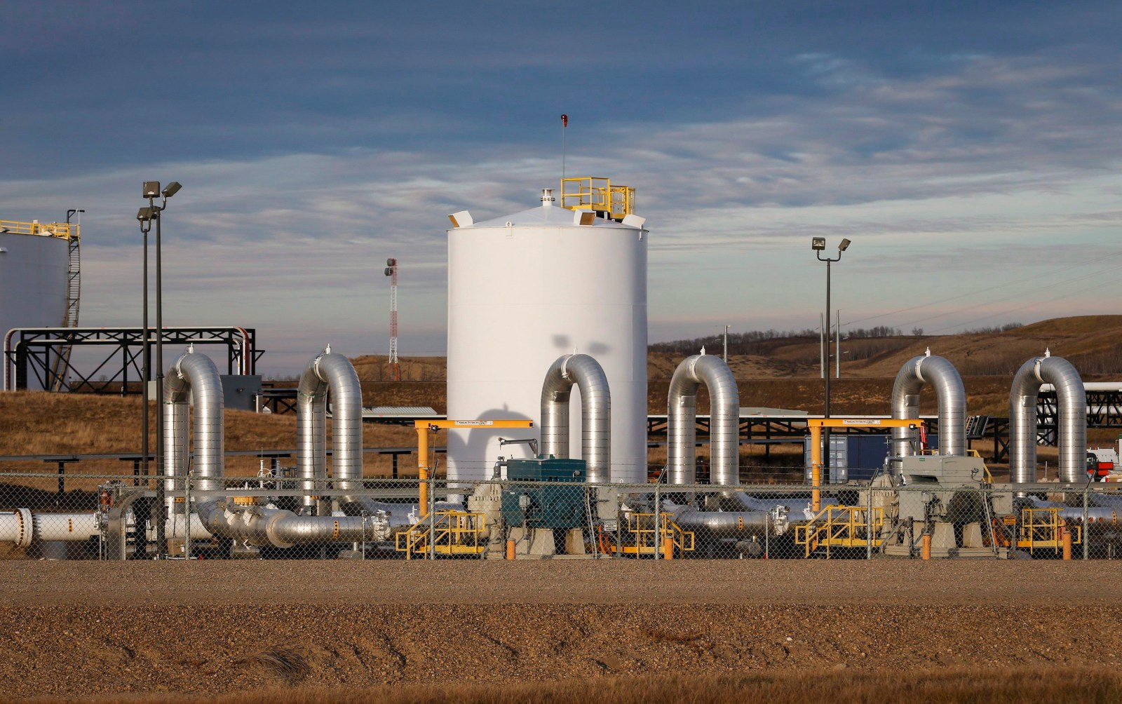 Biden Administration Grants Permit for Oil Pipeline Expansion at US-Canada Border