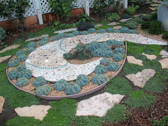 Garden design inspired by Fibonacci sequence (Marilyn Dudek photo)