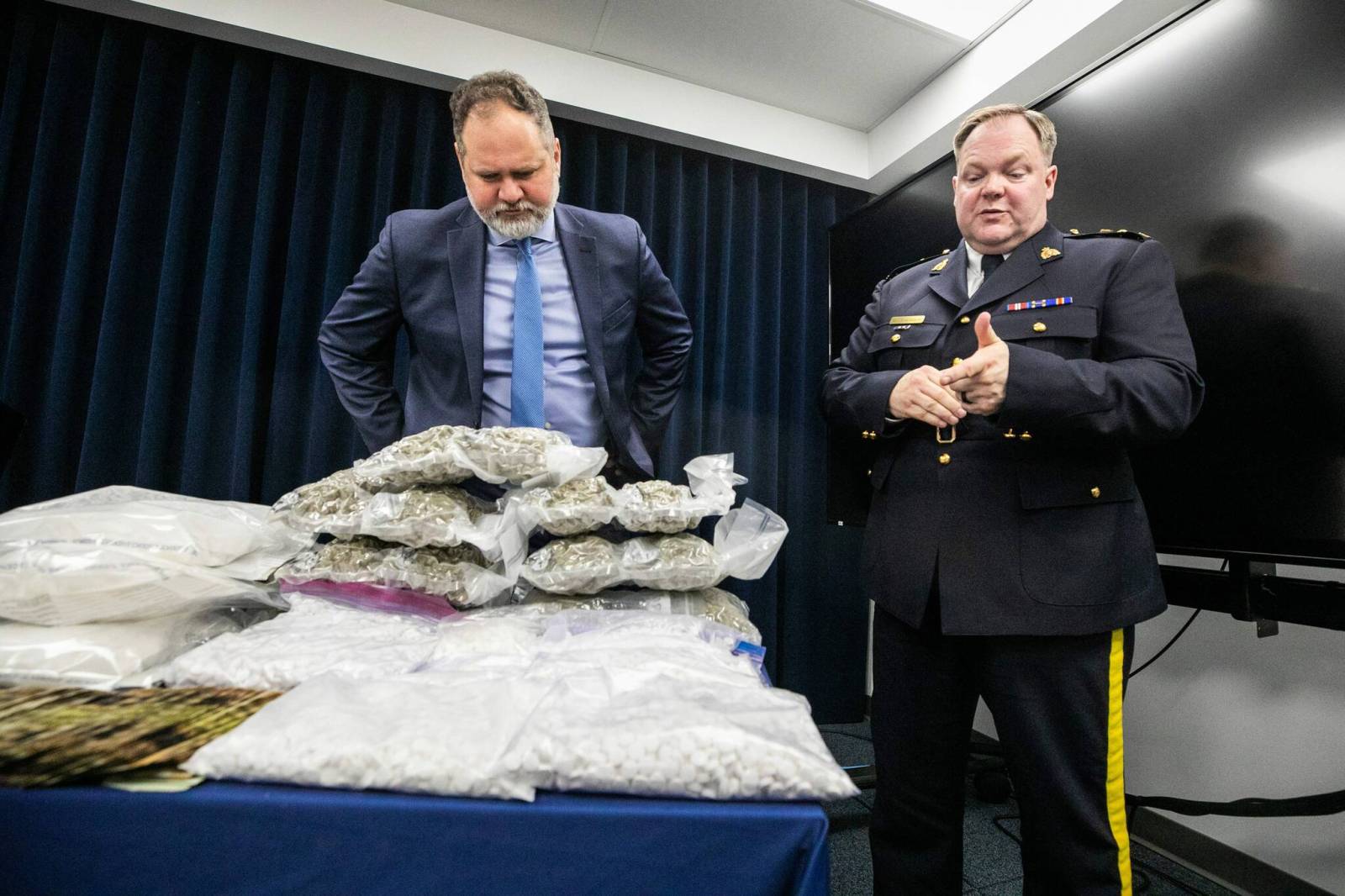 winnipegfreepress.com - Tyler Searle - City man accused of selling tainted pills, operating drug distribution centre out of home