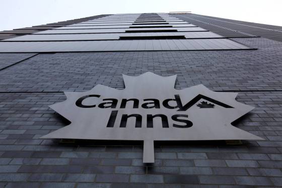 The Canad Inns Hotel on William Avenue (Ruth Bonneville / Winnipeg Free Press files)