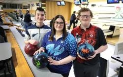 RUTH BONNEVILLE / FREE PRESS
                                A historic five Manitobans were named to Team Canada&rsquo;s tenpin bowling team including Chase McVicar (left), Kristen Jolly (centre) and Israel Potter (right).