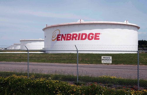 Storage tanks are seen at the Enbridge Energy terminal in Superior, Wis., on June 29, 2018. THE CANADIAN PRESS/AP-Jim Mone