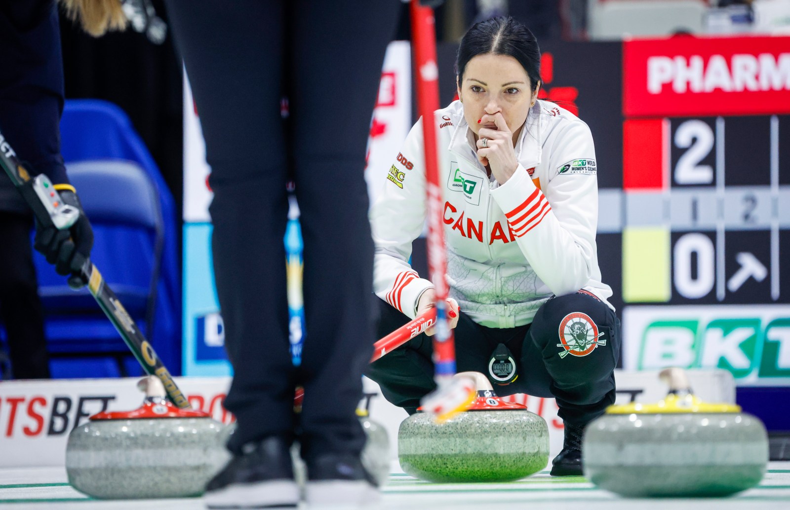 Excited Einarson opens ‘louder’ world championship with 7-5 win over Sweden