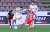 Fiorentina's Roberto Piccoli, left, and Cremonese's Morten Thorsby vie for the ball during the Serie A soccer match between Cremonese and Fiorentina, in Cremona Italy, Monday, March 16, 2026. (Alberto Mariani/LaPresse via AP)