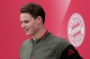 Bayern's goalkeeper Jonas Urbig arrives for a training session in Munich, Germany, Monday, March 9, 2026, ahead of the Champions League round of 16 soccer match between Atalanta Bergamo and FC Bayern. (AP Photo/Matthias Schrader)