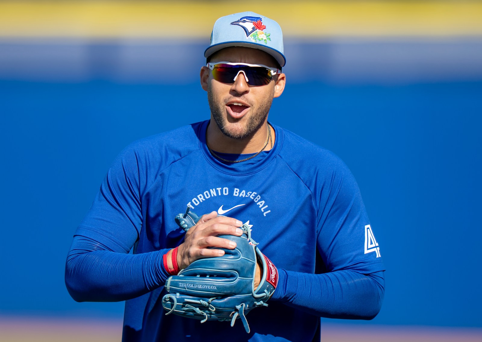 Blue Jays Slugger Ties Ohtani Rookie Home Run Record