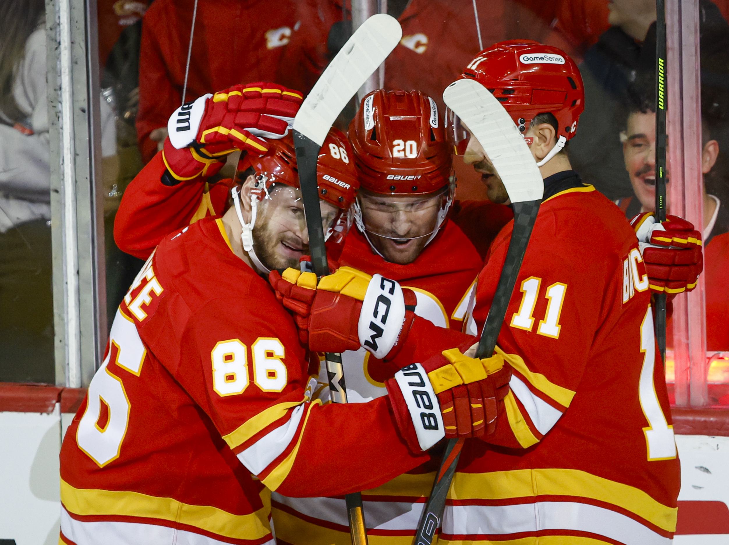 Victor Olofsson scores first with Flames in 4-1 win over Panthers