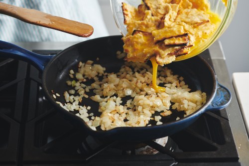 A recipe for matzoh brei is prepared in New York on May 30, 2019. (Cheyenne M. Cohen via AP)