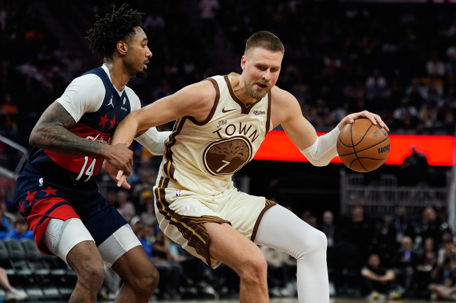 Warriors Sign Porzingis to Two-Year, $40 Million Contract