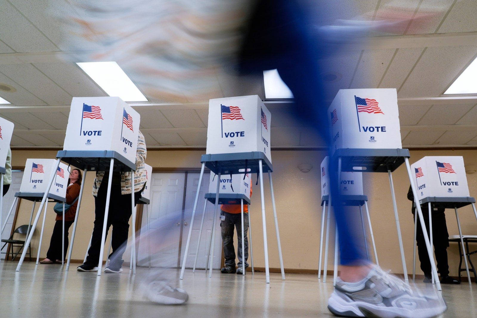Wisconsin Democratic candidate says campaign cash lower than expected
