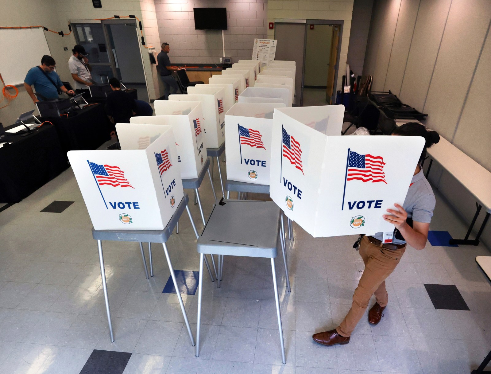 Judge Blocks Revamped SAVE Program for Citizenship Checks