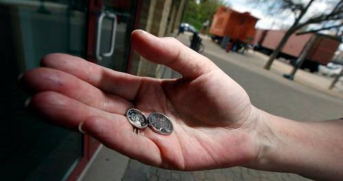 PHIL HOSSACK / FREE PRESS FILES
                                Manitoba&rsquo;s minimum wage will rise to $16.40 per hour from $16/hr on Oct. 1.