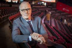 Hockey Night in Canada broadcaster Scott Oake will welcome Winnipeg’s Ryan Reaves of the San Jose Sharks in his final After Hours segment on Saturday. JEFF MCINTOSH / THE CANADIAN PRESS FILES