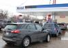 RUTH BONNEVILLE / FREE PRESS FILES
                                The City of Winnipeg issued a reminder to all departments to watch fuel consumption in the face of rising gas prices.
                                Ruth Bonneville Free Press Local - Gas prices Drivers line up at the Mobil gas station on McPhillips to take advantage of one of the lowest gas prices in the city Tuesday. See story by Tyler March 31st, 2026