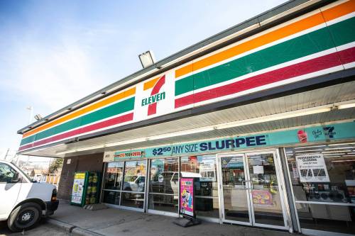 MIKAELA MACKENZIE / FREE PRESS 	 The 7-11 at 1871 Main Street, which has been closed, on Monday, April 27, 2026. For Scott story. Free Press 2026