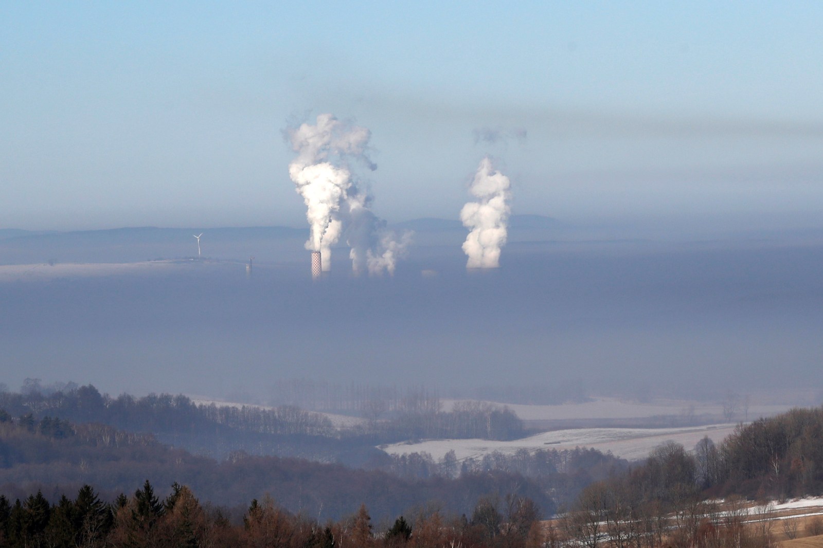 winnipegfreepress.com - Claudia Ciobanu, The Associated Press - Activists ring alarm bells about halt in Poland's air pollution progress