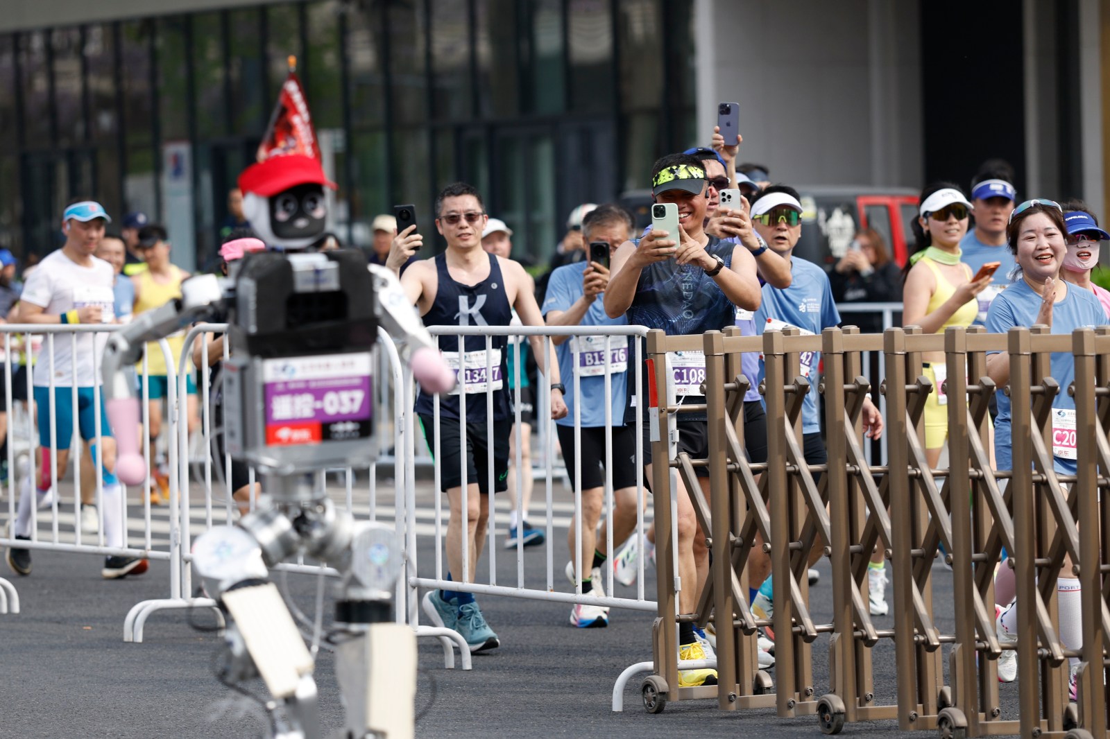 winnipegfreepress.com - The Associated Press - A humanoid robot sprints to victory in Beijing, beating the human half-marathon world record