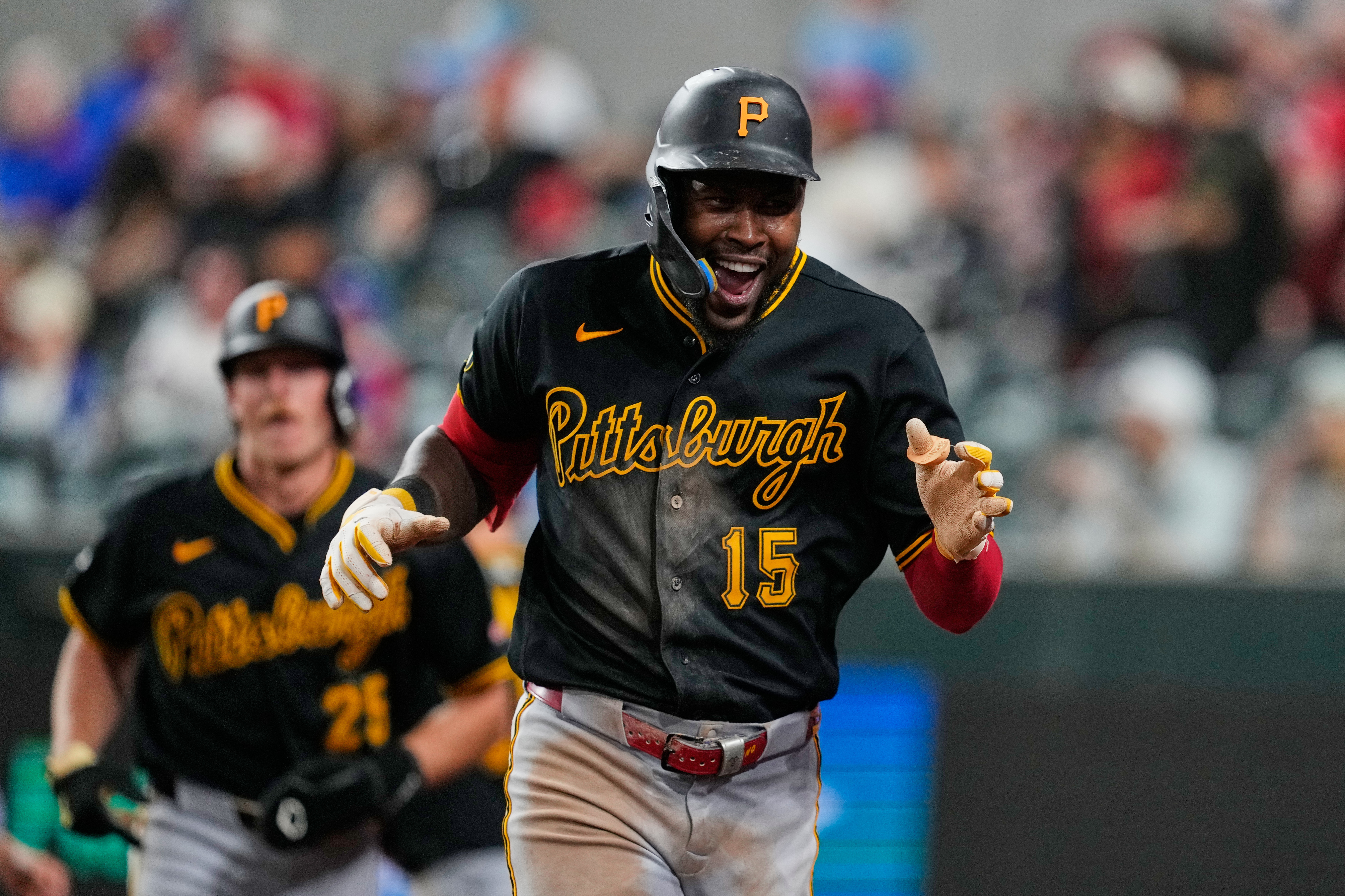 Oneil Cruz's 3-run homer off top of foul pole powers Pirates to 8