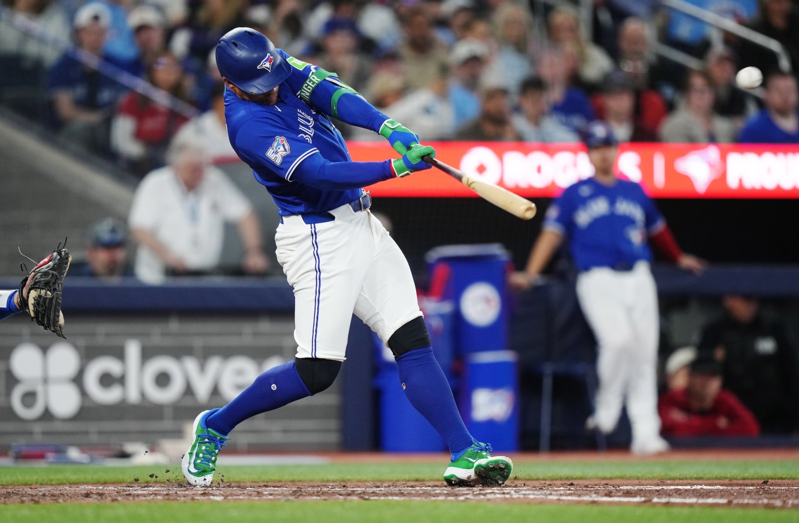 Dodgers' Ohtani to Serve as Designated Hitter in Yankees Series After Knee Procedure