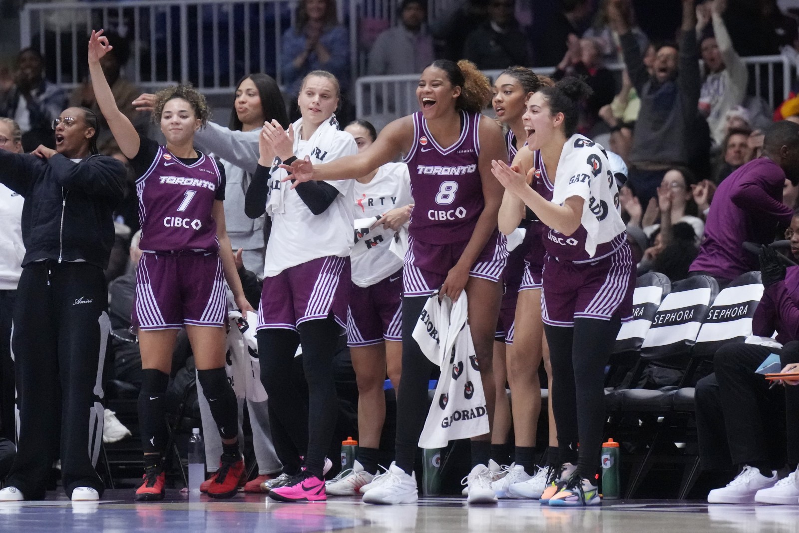 Toronto Tempo Defeat New York Liberty 93-91 in Montreal