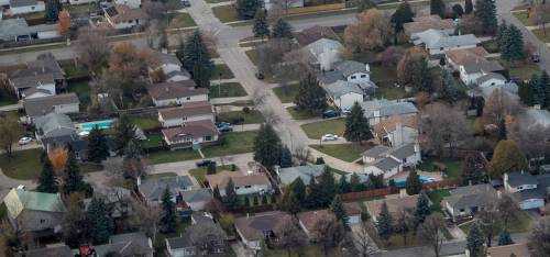 MIKE DEAL / FREE PRESS
                                Census data helps define the socioeconomic makeup of neighbourhoods.